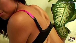 an anal threesome isn't complete without spraying cum on this latina babe 😈