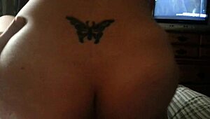 Sexy BIG ASS MILF RIDING COWGIRL