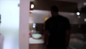 safada deu pro cara da recepção e ganhou leite dentro