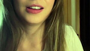 Cumshot and sex with glasses girl in pov?