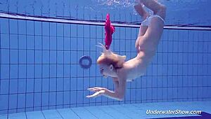 uhh, proklova strips bikini n swims underwater