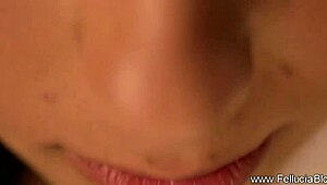 嘿宝贝，这金发妹子这样吹箫你行吗？