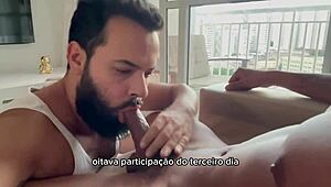 Homem Barbudo Chupa 41 Paus in Raw Retro Action