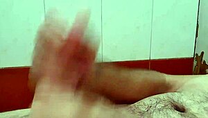 Indian girl orgasms from big dick!