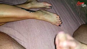 this stepson is jerking off and cumming on stepmom's feet, so hot!