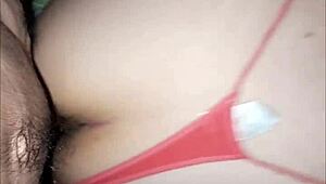 嫂子独处时吸我的大鸡巴