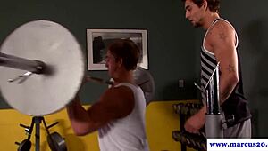 straight dude got turned gay with a quick bj at the gym