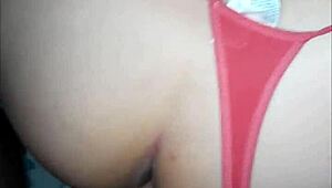 嫂子独处时吸我的大鸡巴