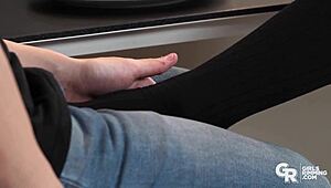 i love watching elin flame rim my boyfriend before fucking.