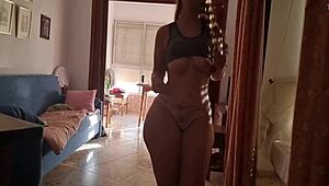 Blonde latina with big ass makes personalized video for amateurs