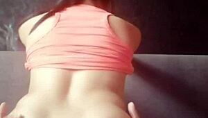 第一次爆操邻居妹屁眼