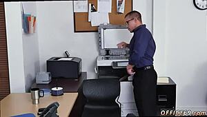 看直男阿拉伯人撸管，然后一个被gay口爆接下来呢？