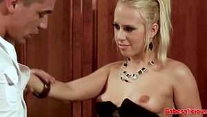 carla cox gets a facial