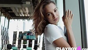 I love watching Calypso Muse pose naked after her striptease