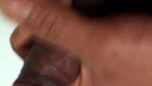 want to see group fucking by hand threesome?