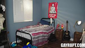 Fucking focus on Scott Finn and Trevor Harris going hard