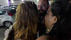 i'm gettin ready in public on praia grande beach, who gonna fuck my african ass?