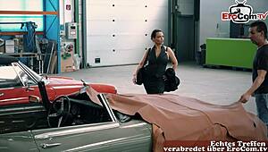 Deutsche reife milf seduced by two men for wild threesome!