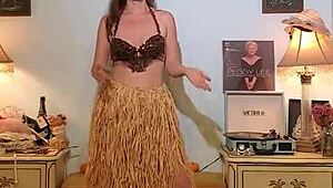 dainty rascal dances with body positivity and confidence