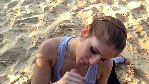 teen 18+ giving blowjob in morrita linda 3 😍