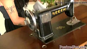 outdoor foot babe plays