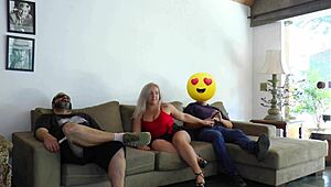 corno bebe muito e amigo fode sua esposa gostosa