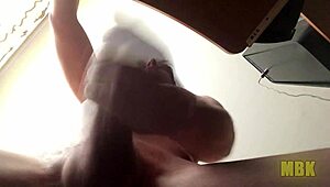 Alone at home, this young 18+ guy masturbates his big cock 😏