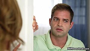 饥渴巨乳人妻深肛指奸屁眼猛干快感