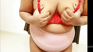 want to see this big boobs sexy lady?