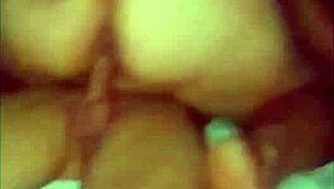 socou fundo e gozou dentro da casada safada completo no red 😈