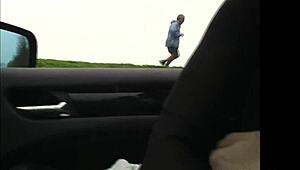 Milanese voyeur discovers beautiful milf in amateur scene