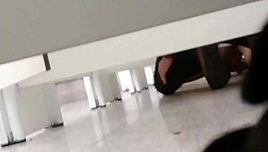 Pega��o No Banheiro Do Shopping Gay