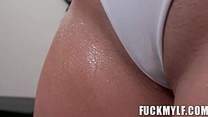 workout session with payton preslee and dorian del isla