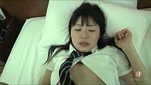 我迷上幹年輕18+日本女孩，猛射她臉超爽。