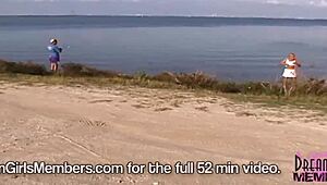 i love flashing my hot naked blonde body to traffic