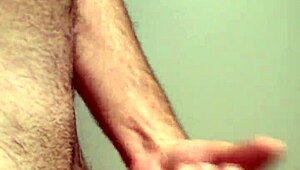 i'm watchin my hard cock cummin all over, it's so hot