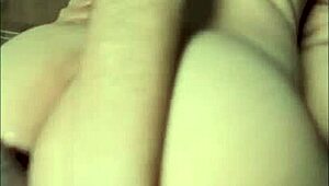 A Mexican amateur shares her homemade video