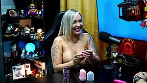 Kiara Blay Strips On Podcast, Ruan Watches