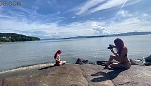 Amateurs With Natural Tits And Small 18+ Tits Play With Balloon