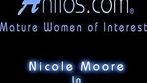 older milf gets wild in this sex game