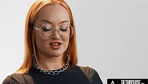 up close with redhead pawg emma magnolia in solo female orgasm casting