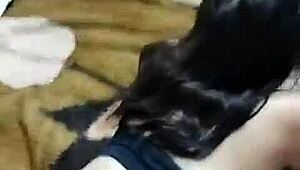 Horny Novinha Fucks Coroa While Talking to Boyfriend