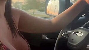 Watch this skilled prostitute suck dick to facial while driving?