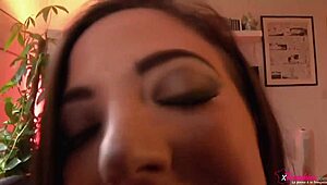 Je fais appel à une prostituée pour m'aider 😏