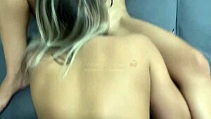 Chamei Minha Colega De Serviço Pra Fazer Uma Putaria Maridão Fodeu Nossas Bucetinhas Até A Gente Ganhar Leitinho Na Boca Completo No Red E Sheer