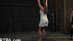 惨屄被舔蛋蛋狂操到爽翻