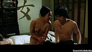 哇，看看《枕边书》1995中Vivian那些性感奶子！