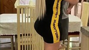 老板喝下小屌员工的浓精