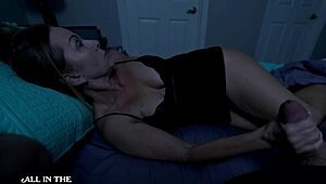 omg, the stepson was scared of thunder but fucked his stepmother to overcome it 😱