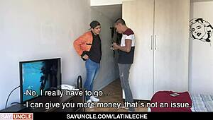 Fucking the delivery boy for extra cash, so hot! 🔥